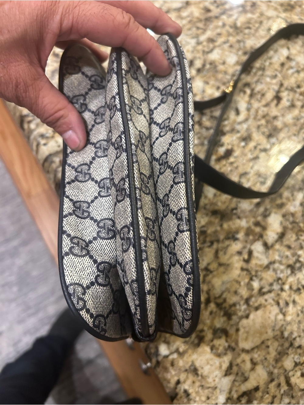 Gucci  Vintage GG Supreme Navy Sherry Crossbody Bag with coa - Picture 4 of 12